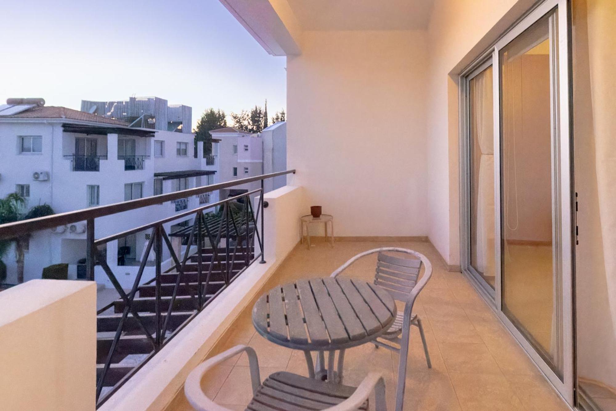 Nefeli Blue-Horizon 2B, Pool, Suites, Big Balconies Paphos Exterior photo